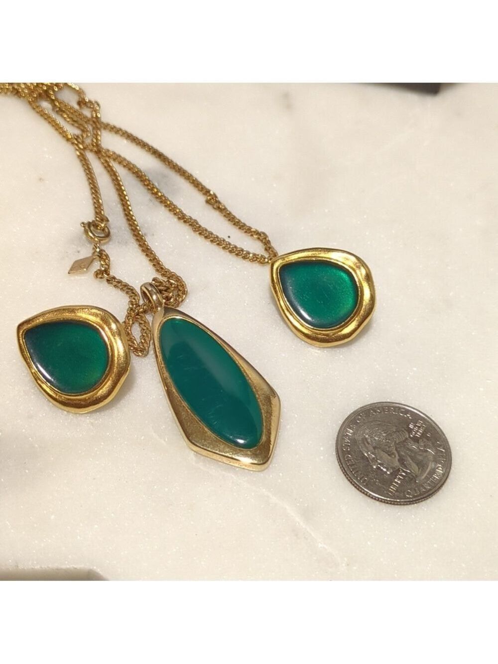 Vintage‎ Sarah Coventry dark green teardrop shape pendant & earrings set
